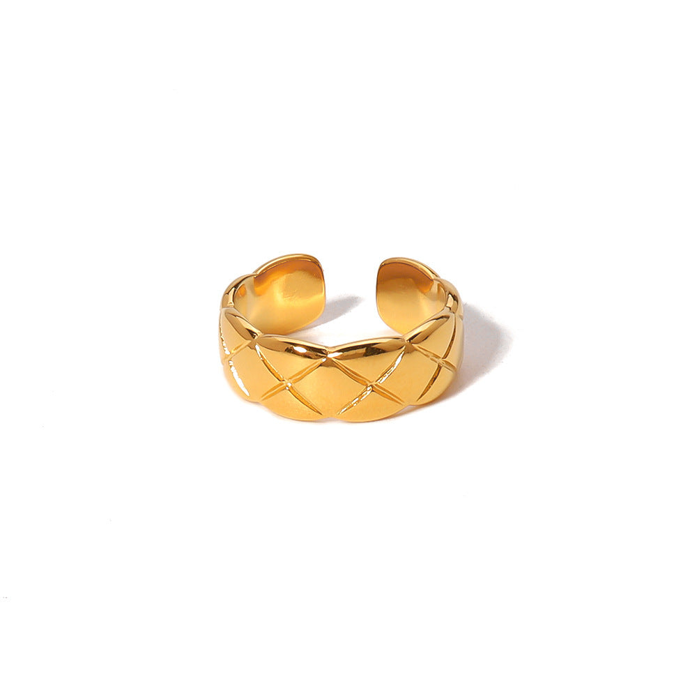 Vintage Court Style Carved Ring