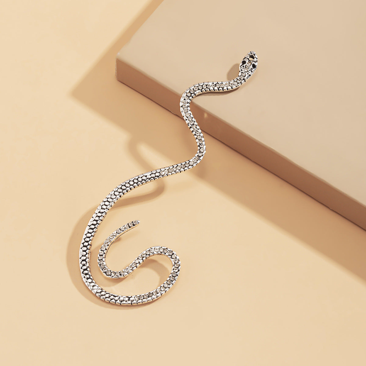 Three-dimensional Snake Ear Cuffs