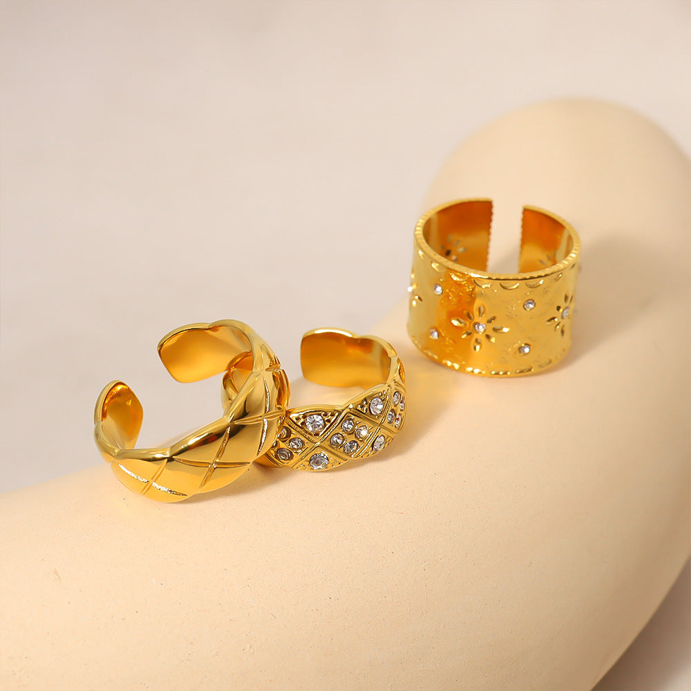 Vintage Court Style Carved Ring